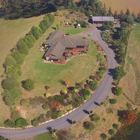 Beaver Farm House Bombay Bagian luar foto
